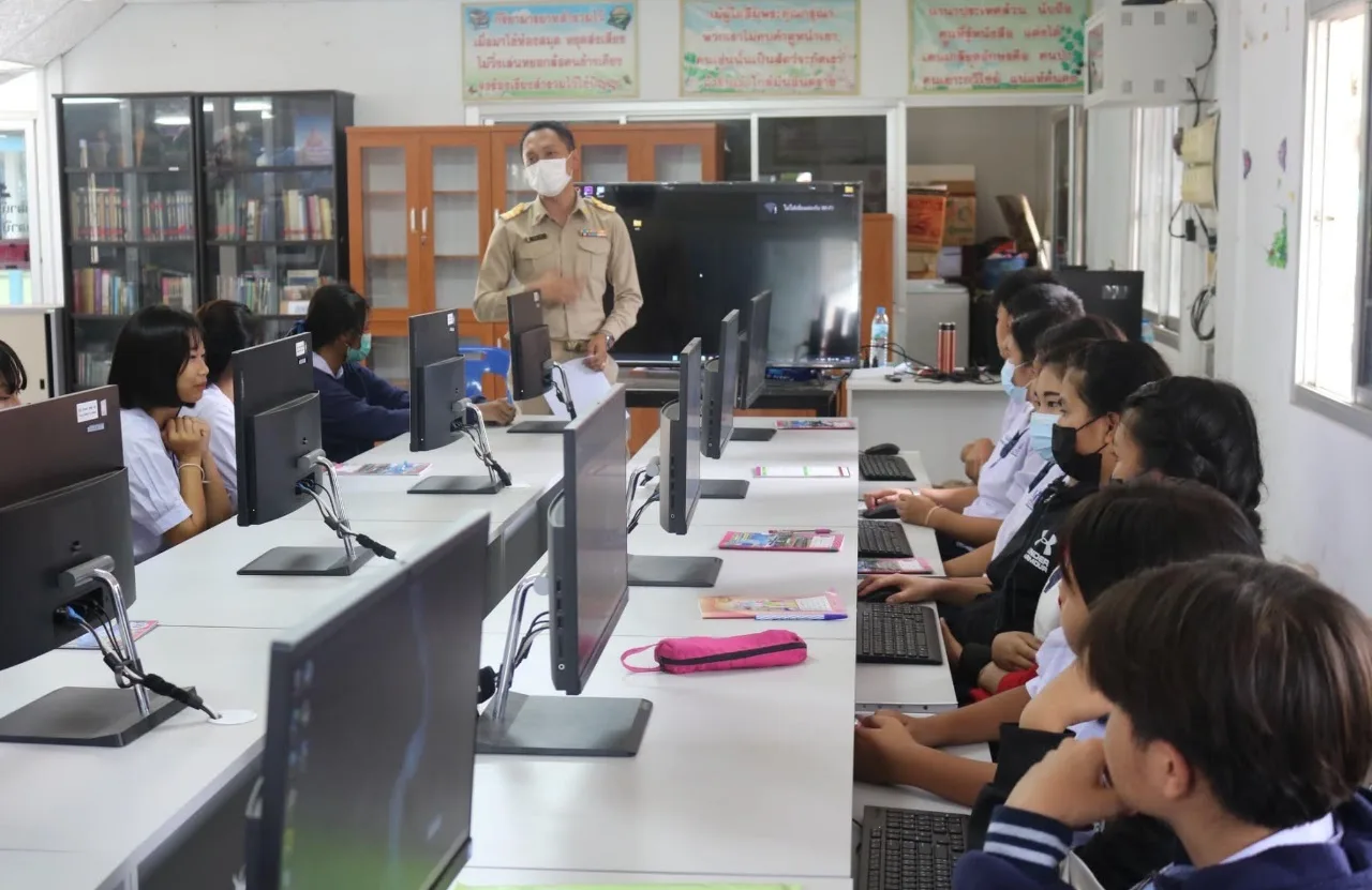 ภาพประกอบผลงาน มุมนักสร้างสรรค์ “Maker Corner” ในห้องคอมพิวเตอร์